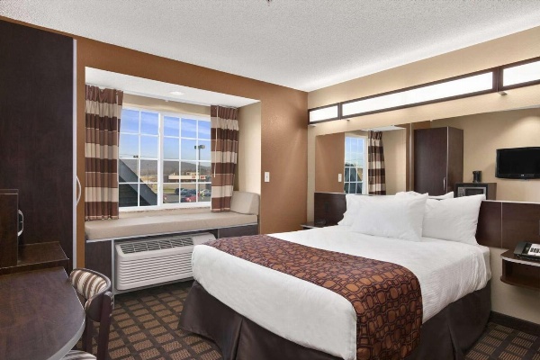 Microtel Inn & Suites by Wyndham Sayre image 2