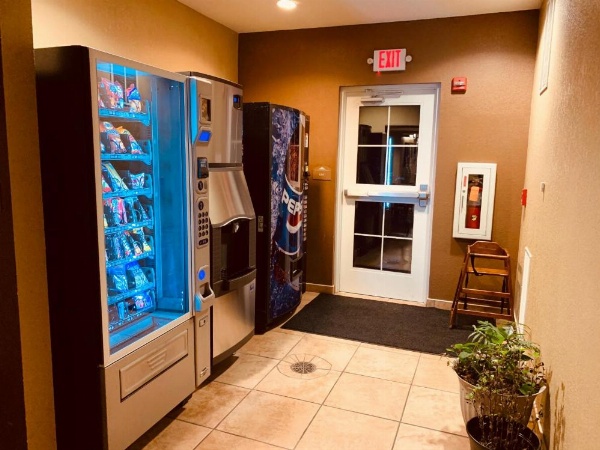 Microtel Inn & Suites by Wyndham Sayre image 20