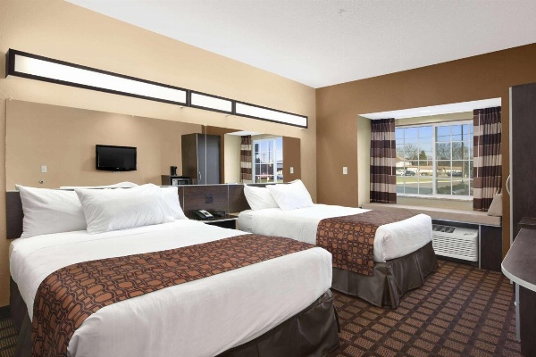 Microtel Inn & Suites by Wyndham Sayre image 7